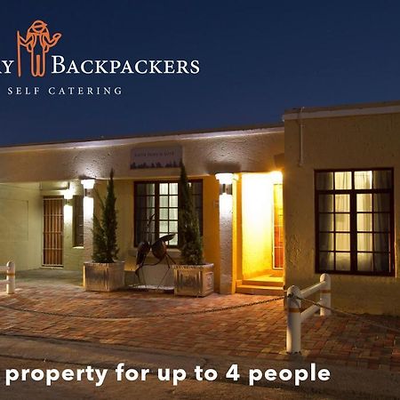 Hostel Luxury Backpackers Port Elizabeth Exterior foto