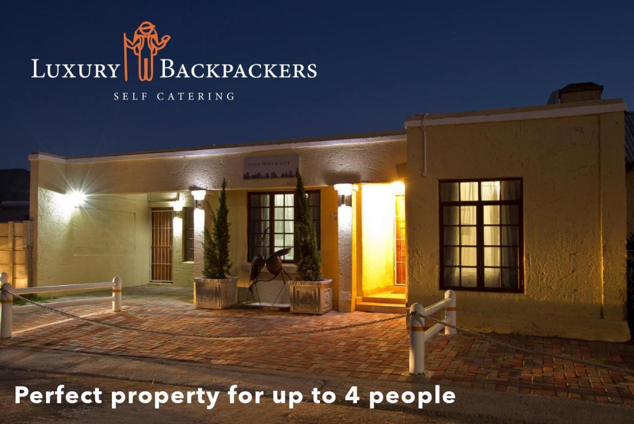 Hostel Luxury Backpackers Port Elizabeth Exterior foto