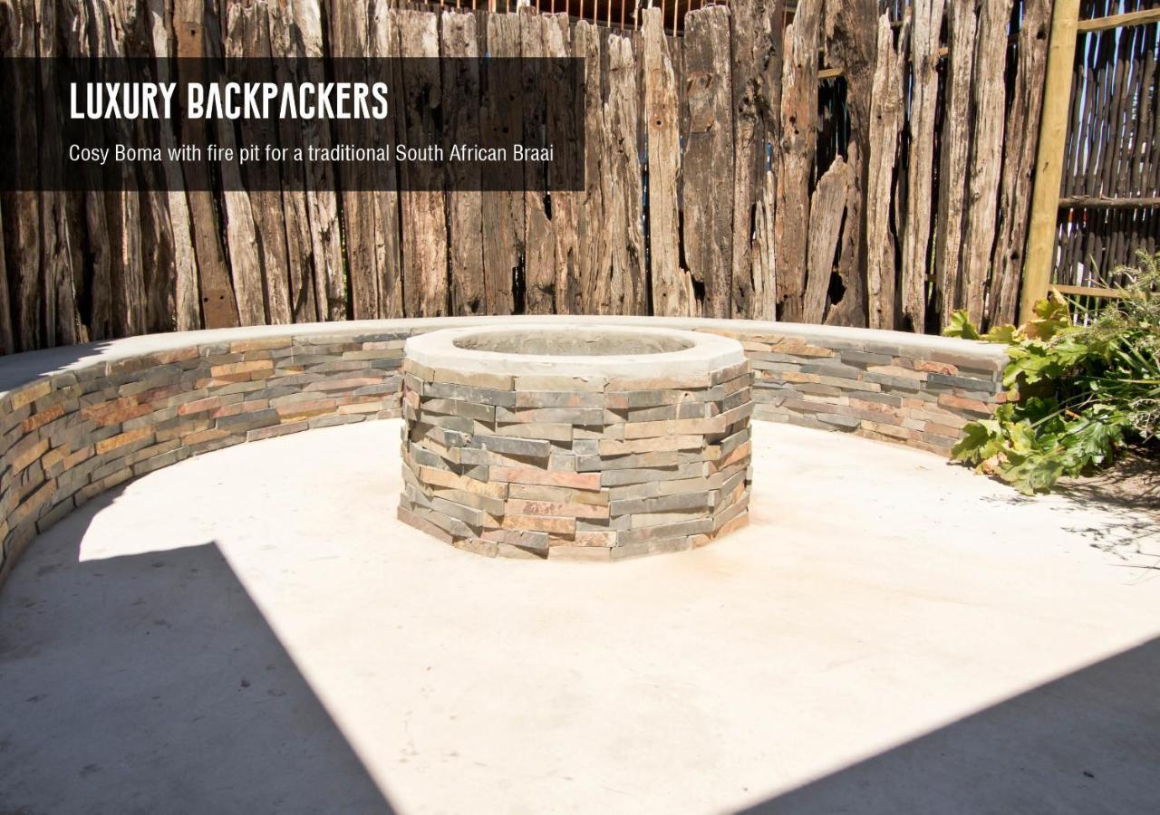 Hostel Luxury Backpackers Port Elizabeth Exterior foto