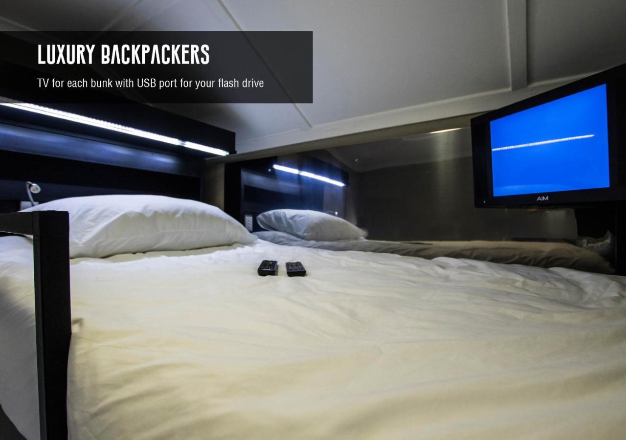 Hostel Luxury Backpackers Port Elizabeth Exterior foto