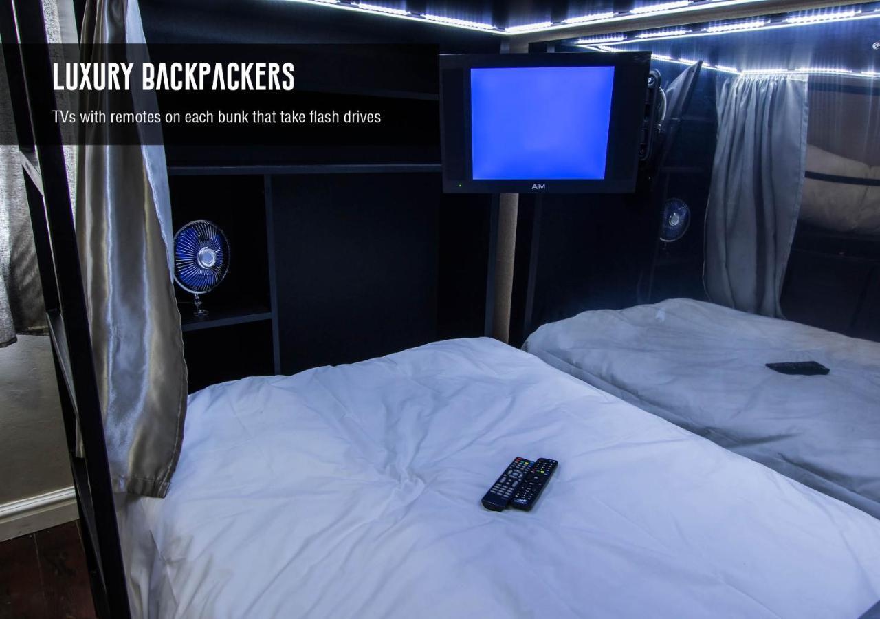 Hostel Luxury Backpackers Port Elizabeth Exterior foto